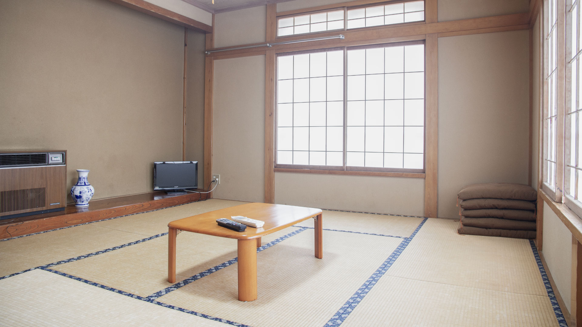 客室８畳